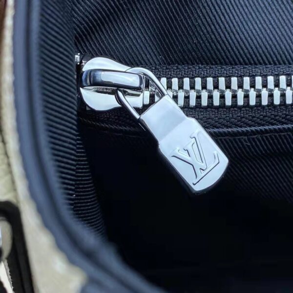 Louis Vuitton LV Unisex New Flap Messenger Beige Taiga Cowhide Leather (11)