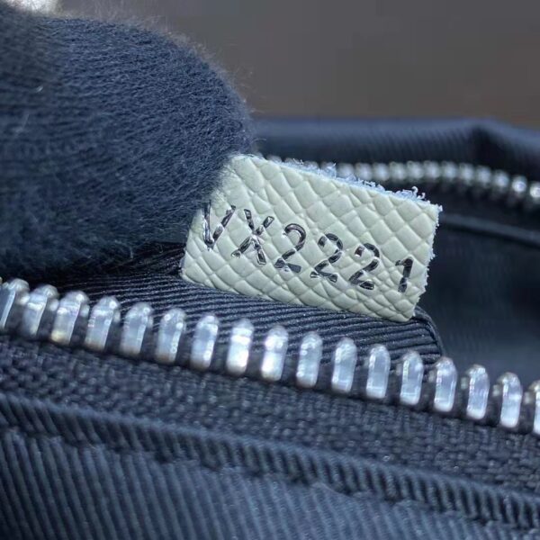 Louis Vuitton LV Unisex New Flap Messenger Beige Taiga Cowhide Leather (3)