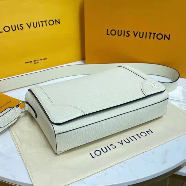Louis Vuitton LV Unisex New Flap Messenger Beige Taiga Cowhide Leather (7)