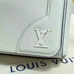 Louis Vuitton LV Unisex New Flap Messenger Beige Taiga Cowhide Leather – Image 7