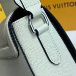 Louis Vuitton LV Unisex New Flap Messenger Beige Taiga Cowhide Leather – Image 6