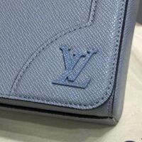 Louis Vuitton LV Unisex New Flap Messenger Grey Taiga Cowhide Leather