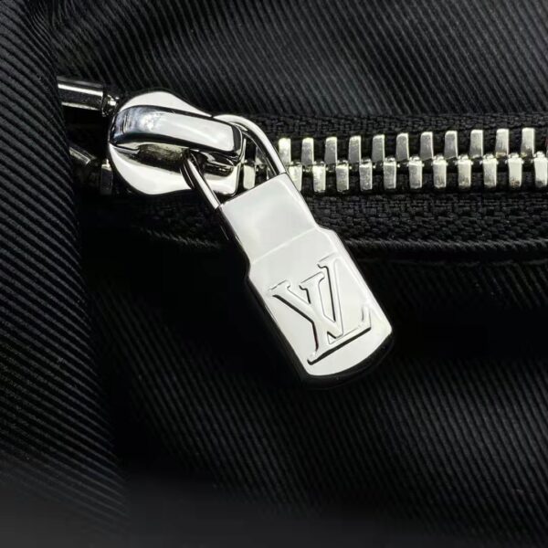 Louis Vuitton LV Unisex New Flap Messenger Grey Taiga Cowhide Leather (8)