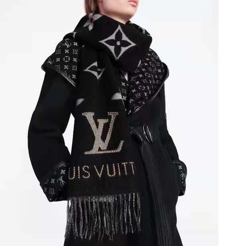 Louis Vuitton LV Unisex Cold Reykjavik Scarf Black Monogram Flowers  Cashmere Pockets Mink Fur - LULUX