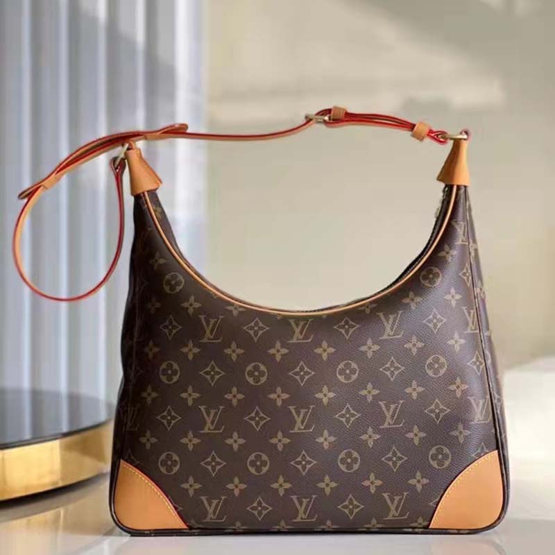 Beige louis vuitton handbag hi-res stock photography and images - Alamy