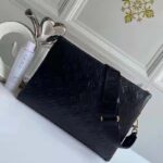 Louis Vuitton LV Women Coussin PM Handbag Black Monogram Embossed Puffy Lambskin - Bild 4