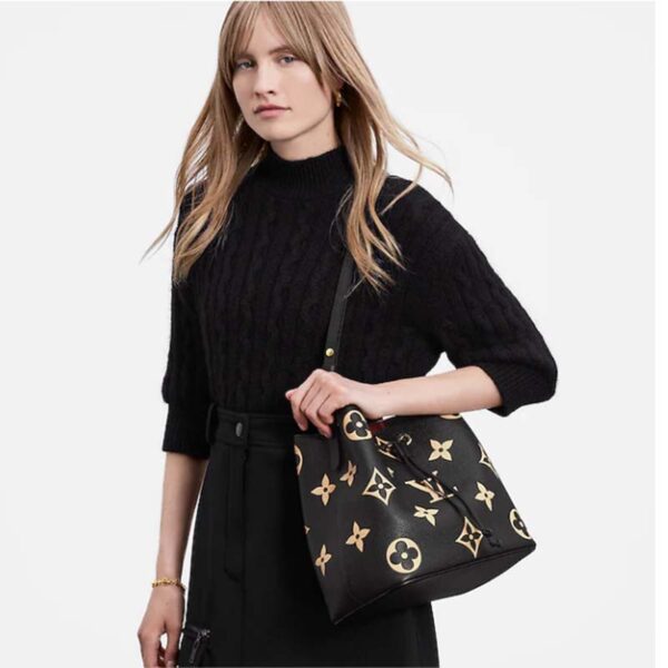 Louis Vuitton LV Women NéoNoé MM Bucket Bag Black Embossed Grained Cowhide Leather (2)
