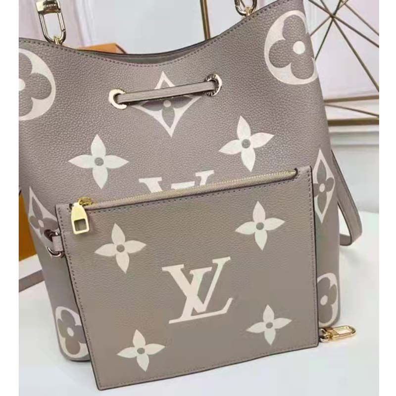 Louis Vuitton Néonoé BB Bucket Bag in Cream Grained Cowhide