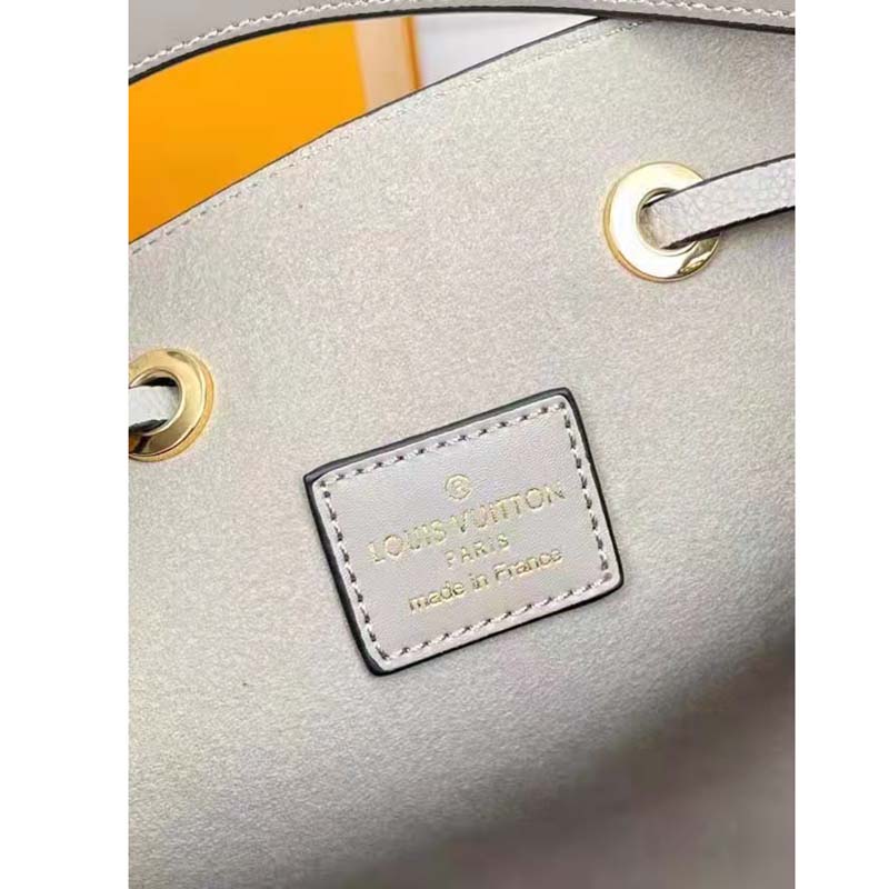 Louis Vuitton NéoNoé MM Cream in Cowhide Leather with Gold-tone - US