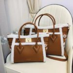 Louis Vuitton LV Women On My Side PM Handbag Caramel Shearling Grained Calf - Imagen 10