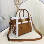 Louis Vuitton LV Women On My Side PM Handbag Caramel Shearling Grained Calf - Imagen 5