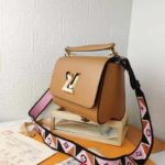 Louis Vuitton LV Women Twist MM Handback Honey Gold Epi Grained Cowhide – Bild 3