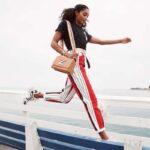 Louis Vuitton LV Women Twist MM Handback Honey Gold Epi Grained Cowhide – Bild 10