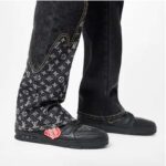 Louis Vuitton Unisex LV Trainer Sneaker Black Monogram Denim Rubber Outsole - Imagen 9