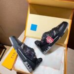 Louis Vuitton Unisex LV Trainer Sneaker Black Monogram Denim Rubber Outsole - Imagen 3