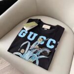 Gucci GG Men Gucci Tiger Flower T-shirt Black Cotton Jersey Crewneck Oversize Fit – Image 4