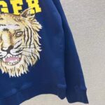 Gucci Women GG Tiger Cotton Sweatshirt Blue Felted Jersey Crewneck – Image 7