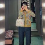 Gucci Women GG Tiger Jacquard Cardigan Gold Green Tiger Flower Extra Fine Lurex Crewneck – Bild 16