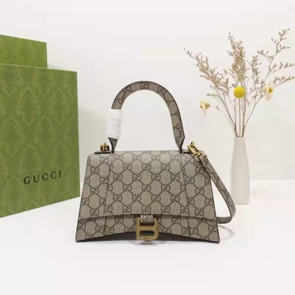 Gucci Unisex The Hacker Project Small Hourglass Bag Beige GG Supreme Canvas (6)
