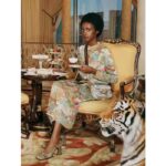 Gucci Women GG Tiger Jacquard Vest Gold Green Tiger Flower Extra Fine Lurex Crewneck – Bild 11