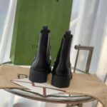 Gucci Women's Chelsea Boot Chain Black Leather Horsebit 3 cm Heel - Imagen 10