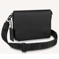 Louis Vuitton LV Aerogram Messenger Black Grained Calf Cowhide Leather Textile Lining (9)