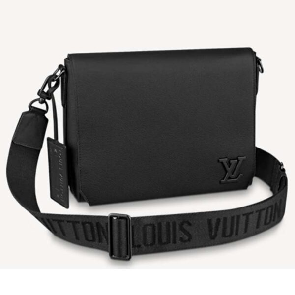 Louis Vuitton LV Aerogram Messenger Black Grained Calf Cowhide Leather Textile Lining (9)