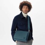 Louis Vuitton LV Unisex New Messenger Blue Aerogram Cowhide Leather Textile Lining - Bild 11