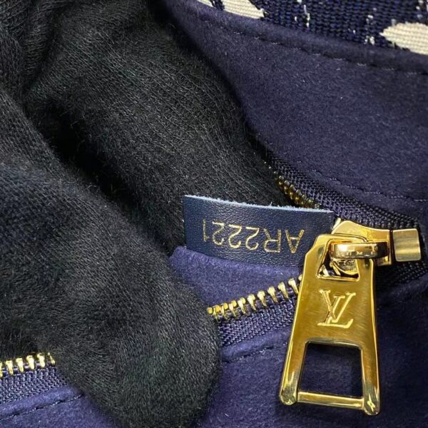 Louis Vuitton LV Unisex Onthego MM Tote Navy Blue Denim Jacquard Textile Calf (6)