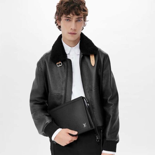 Louis Vuitton LV Unisex Pochette Voyage MM Black Taiga Cowhide Leather (4)