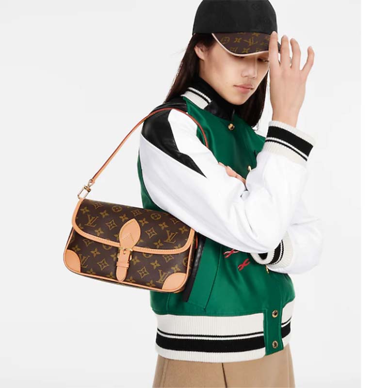 Diane cloth handbag Louis Vuitton Brown in Cloth - 35517850