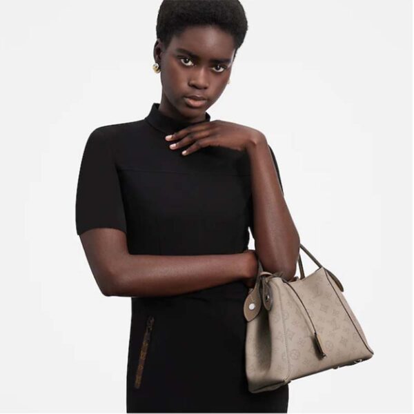 Louis Vuitton LV Women Hina PM Bucket Bag Gray Mahina Perforated Calf (3)
