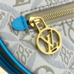Louis Vuitton LV Women Loop Ecru Blue Since 1854 Jacquard Textile Cowhide Leather - immagine 13