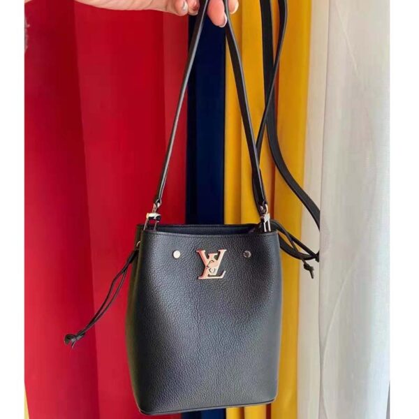 Louis Vuitton LV Women Nano Lockme Bucket Bag Black Grained Calf Leather (13)