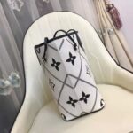 Louis Vuitton LV Women Neverfull MM Tote Crème Beige Grained Cowhide Leather - Image 7