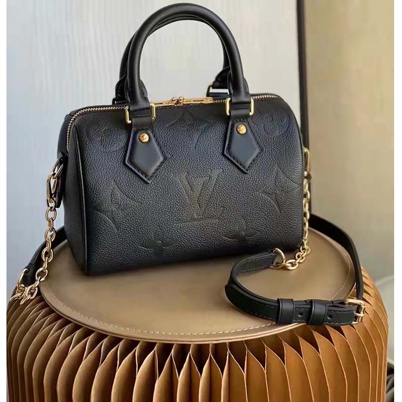 AAA Quality Louis Vuitton Speedy Bandouliere 25 Handbag Embossed Grained Cowhide  Leather Black M58273