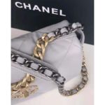 Chanel Women 19 Flap Bag Lambskin Iridescent Gold Silver-Tone Metal Grey - immagine 9