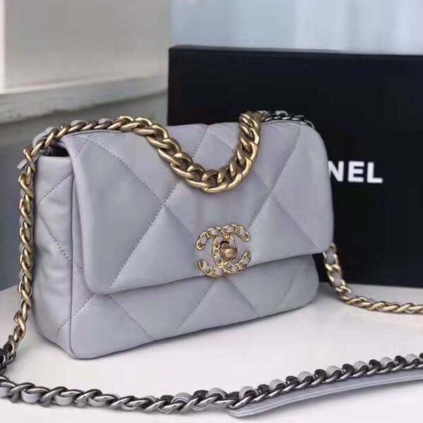 Chanel Women 19 Large Flap Bag Iridescent Calfskin Gold Silver-Tone Metal Grey (5)