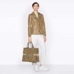 Dior Unisex CD Large Dior Book Tote Beige Multicolor Mizza Embroidery - Imagen 11