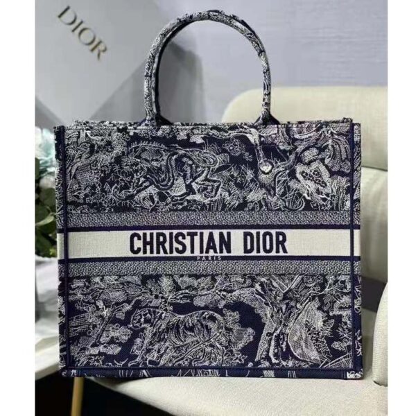 Dior Women Large Book Tote Blue Toile De Jouy Reverse Embroidery (5)