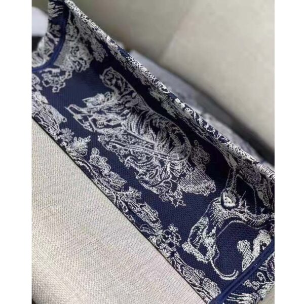 Dior Women Medium Book Tote Blue Toile De Jouy Reverse Embroidery (7)