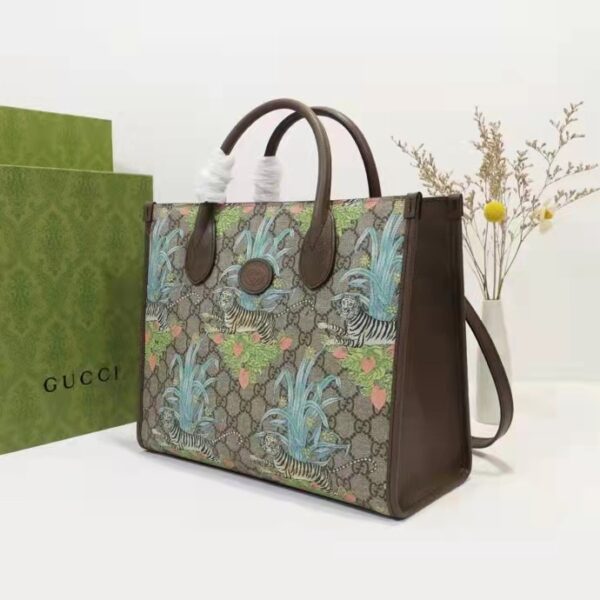 Gucci Unisex Tiger GG Small Tote Bag Blue Beige Ebony GG Supreme Canvas (2)