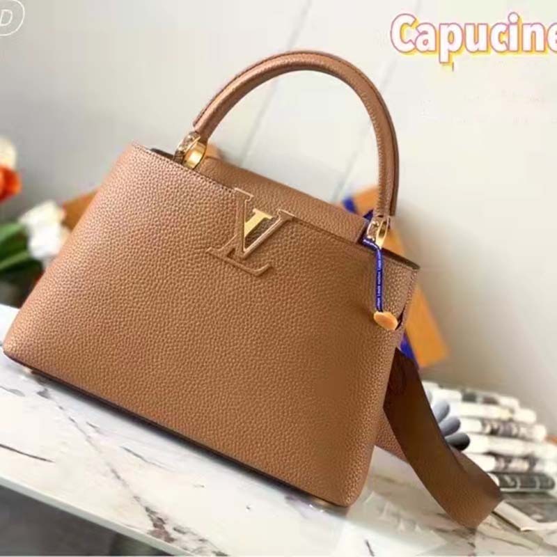 Louis Vuitton Capucines Handbag 365179