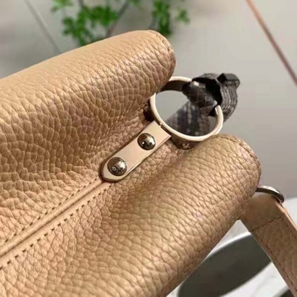 Louis Vuitton LV Unisex Capucines MM Handbag Grey Taurillon Cowhide (2)