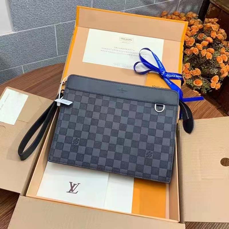 Louis Vuitton Black Leather Damier Infini Discovery Pochette Louis