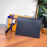 Louis Vuitton LV Unisex Discovery Pochette Clutch Damier Infini Cowhide Leather (6)