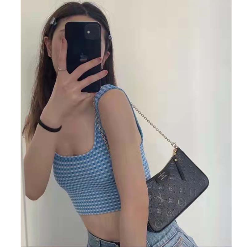 lv easy pouch on strap outfit