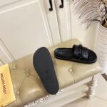 Louis Vuitton Unisex Sunset Flat Comfort Mule Black Monogram Embossed Calf Leather – Bild 8
