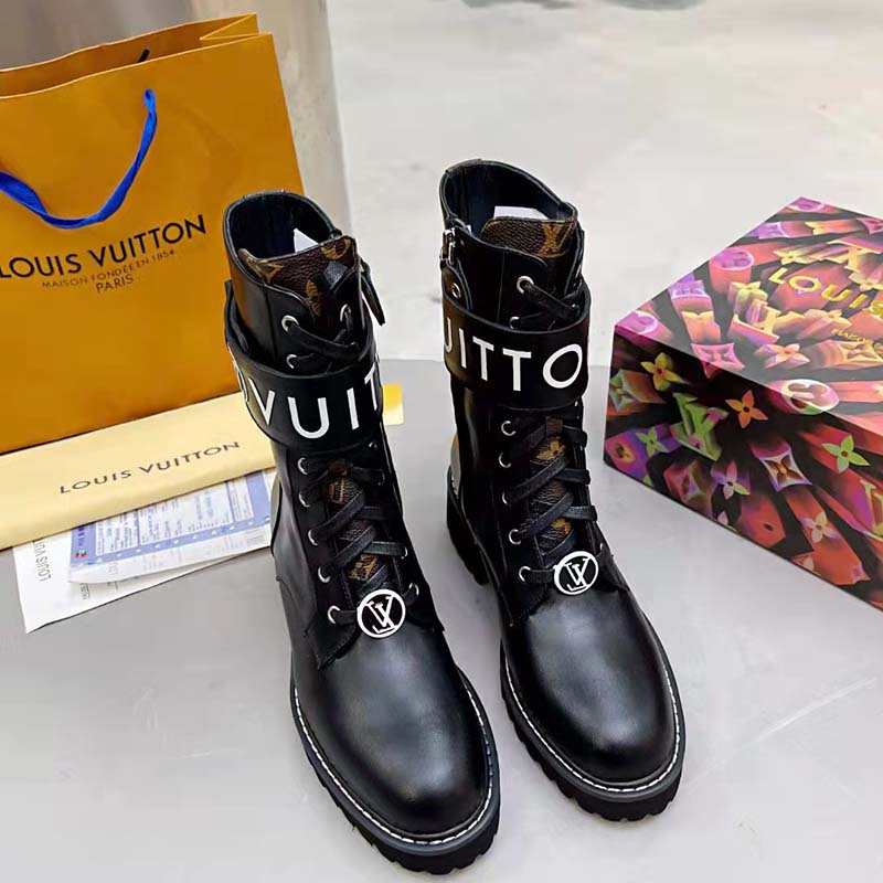 Louis Vuitton Territory Flat Ranger BLACK. Size 38.0