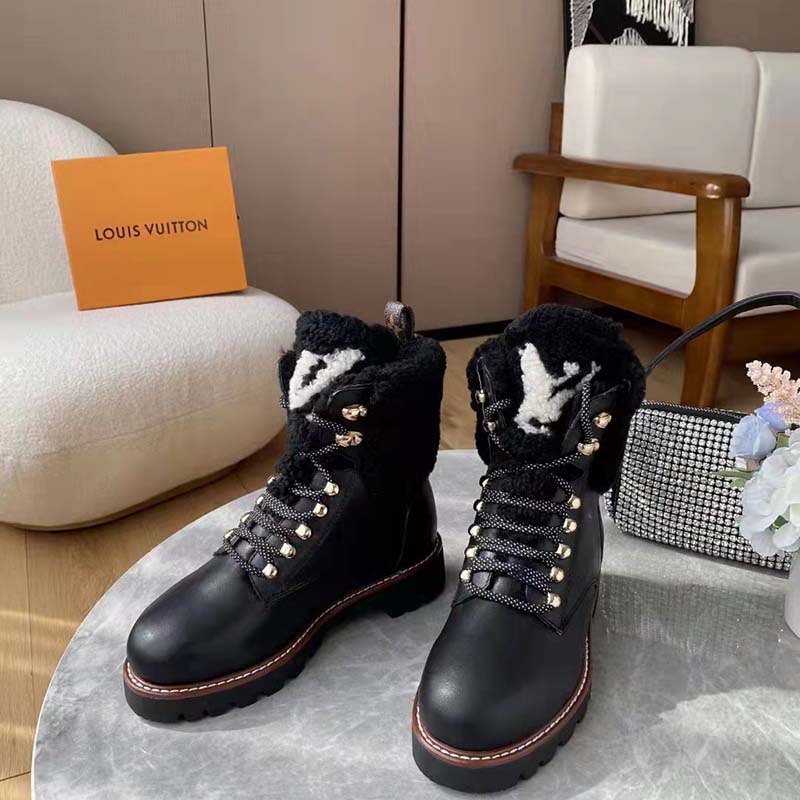 Replica Louis Vuitton Black Territory Flat Ranger Boots with Shearling for  Sale
